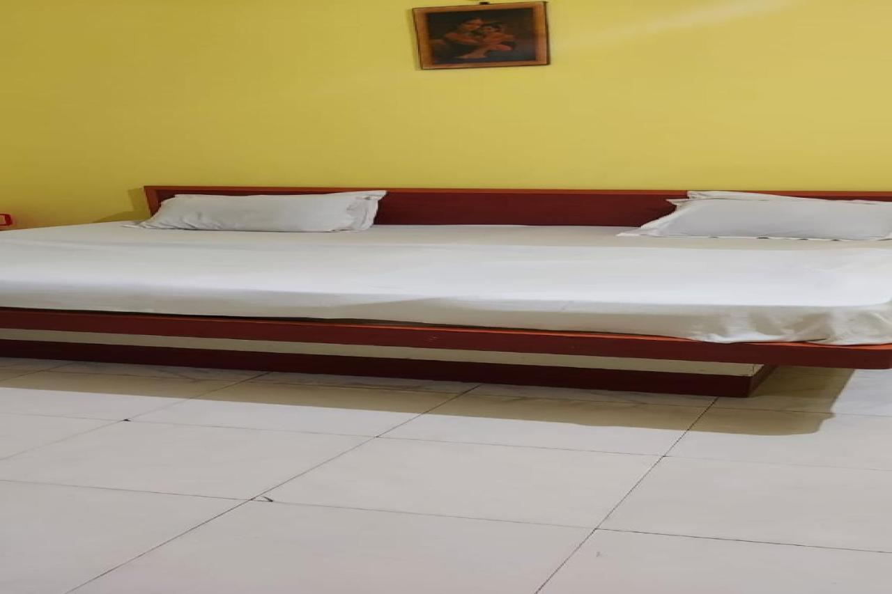Spot On 73926 Hotel Anjanaa Puri Εξωτερικό φωτογραφία